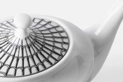 Fornasetti Tekanna* Kannor & Karaffer