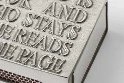 Svenskt Tenn Tändsticksask The World Is A Book* Ljus & Tillbehör|Dekorationsdetaljer