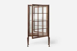 Josef Frank Vitrinskåp 2217* Skåp, Byråer & Sideboards